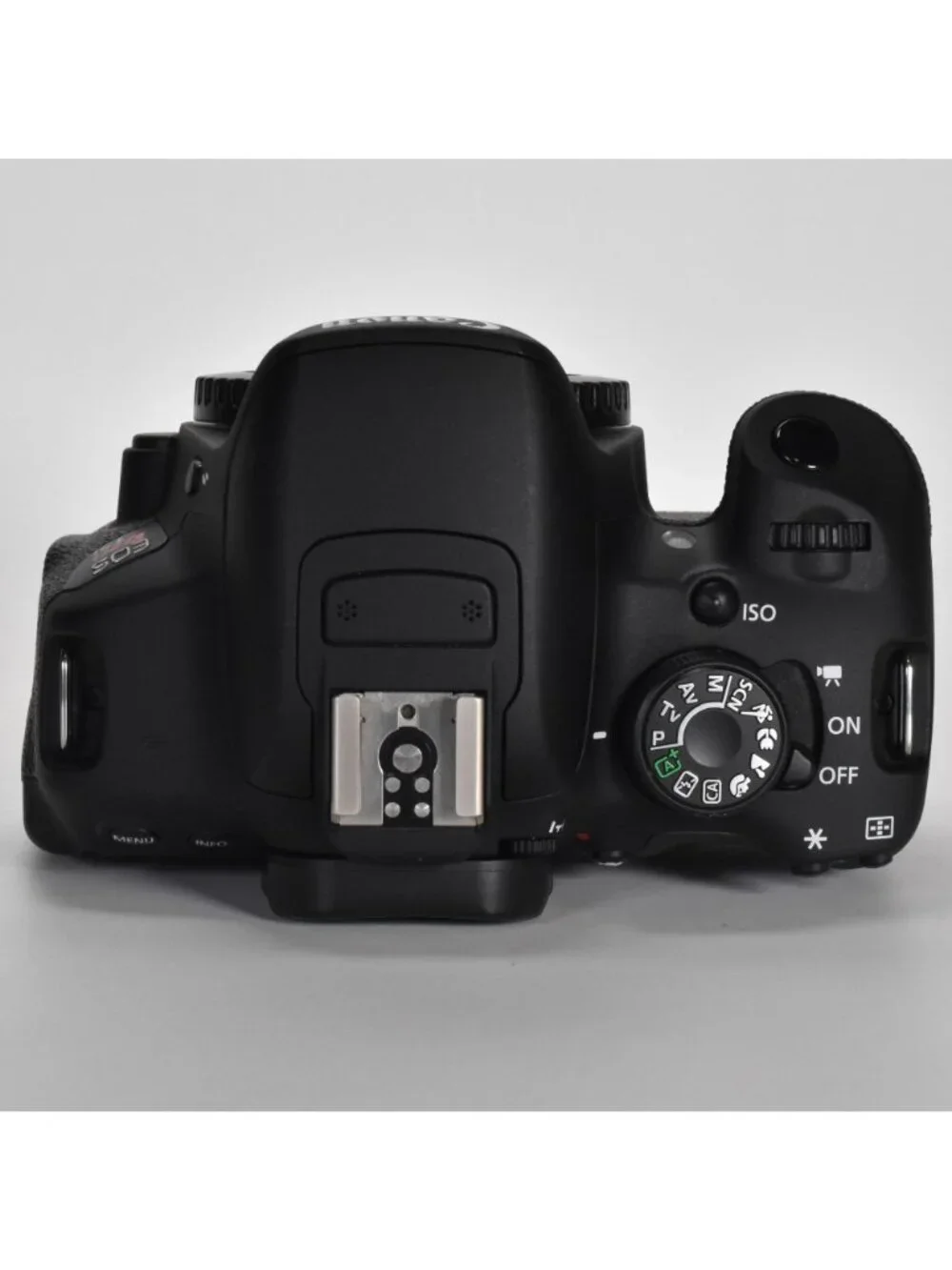 Canon EOS Rebel T5i DSLR Camera Canon 18-55mm STM Zoom Lens Only 328 Clicks MINT